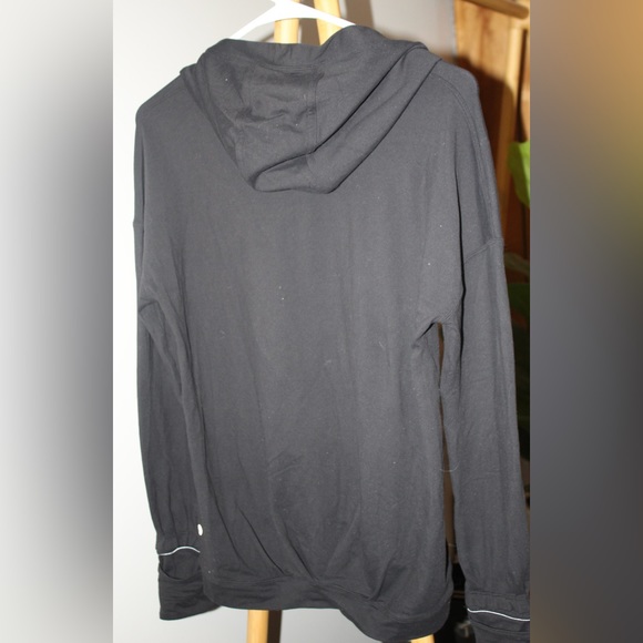 Womens lululemon pullover - Picture 2 of 4